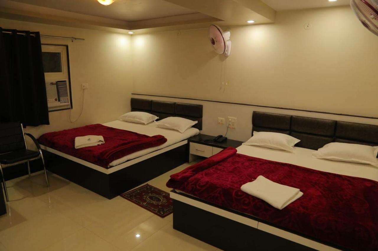 Venus Hotel 5 Minute Walking Distance From Dargah Ajmer Exteriör bild