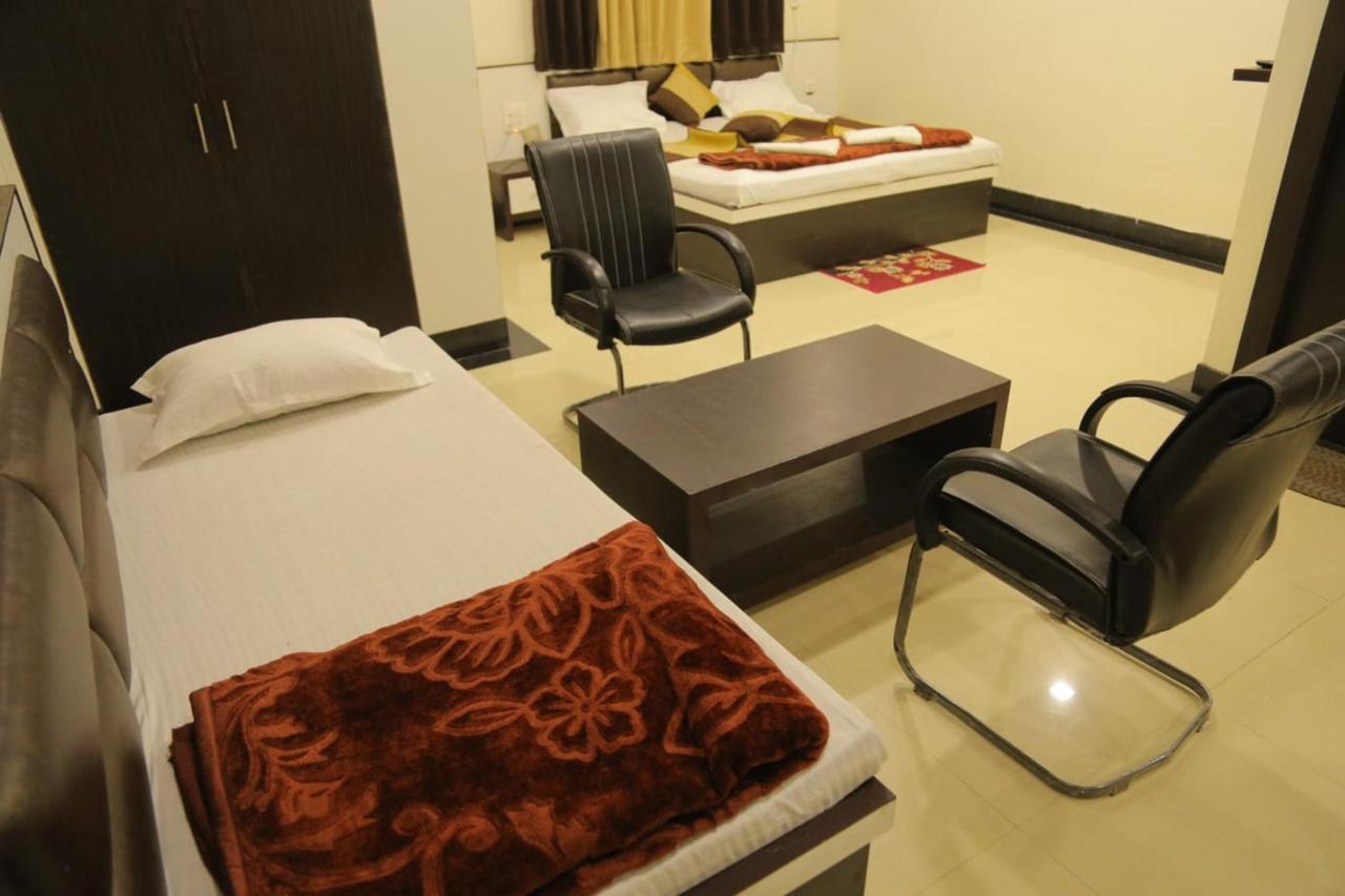 Venus Hotel 5 Minute Walking Distance From Dargah Ajmer Exteriör bild