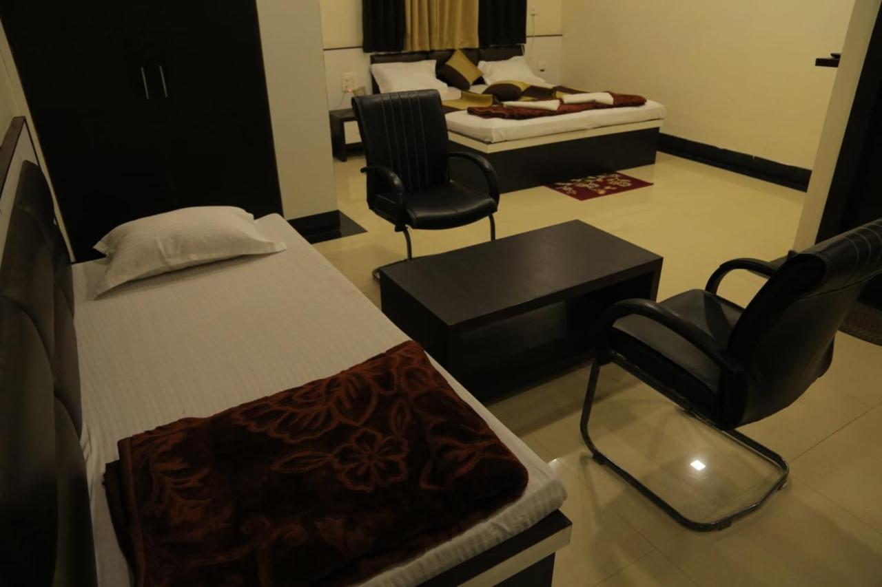 Venus Hotel 5 Minute Walking Distance From Dargah Ajmer Exteriör bild