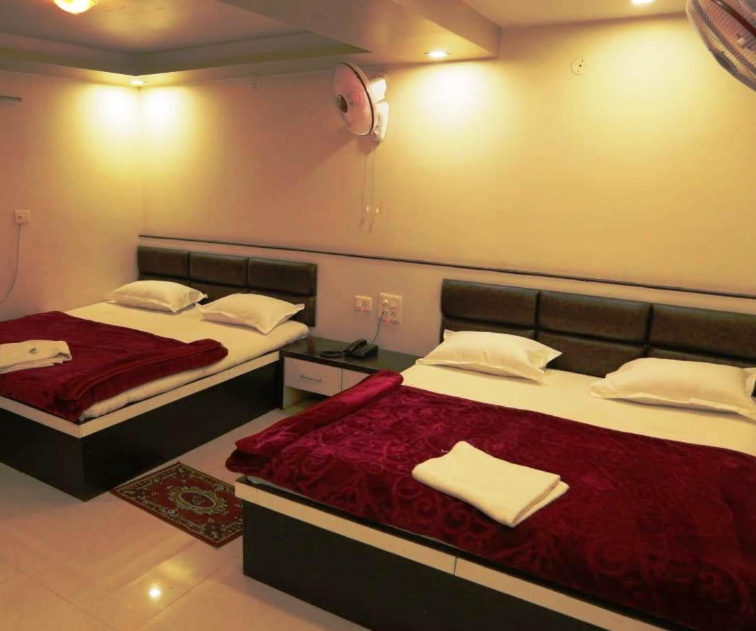 Venus Hotel 5 Minute Walking Distance From Dargah Ajmer Exteriör bild